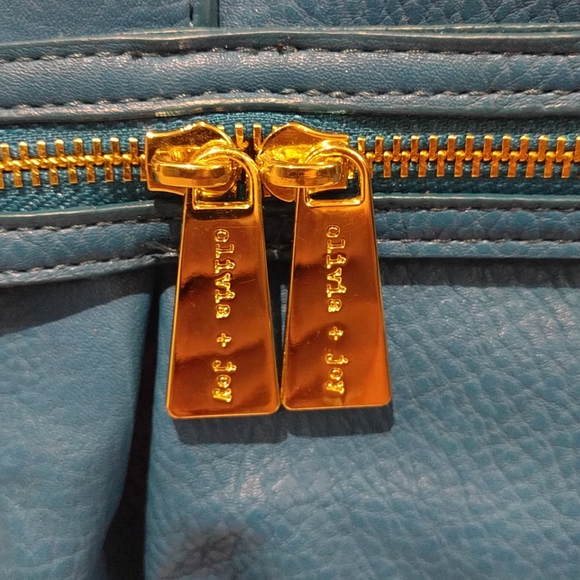 Beautiful faux leather bag by Olivia +Joy🌼🍀🌸 - Picture 3 of 11